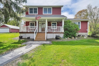 818 Winterton Rd, Middletown, NY 10940