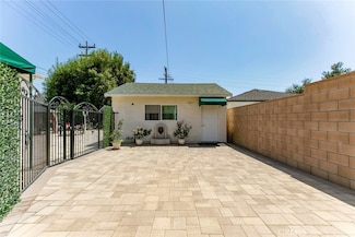 1748 Opechee Way, Glendale, CA 91208