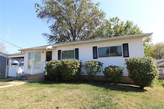 2324 Birch Dr, Saint Louis, MO 63125