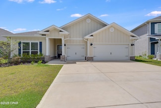 3052 Willie Dr, Southport, FL 32409
