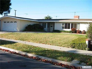 1602 Ponderosa St, Costa Mesa, CA 92626