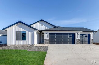 7366 E Dripping Springs Dr, Nampa, ID 83687