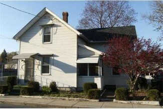 35 Emmett St, Chicopee, MA 01020