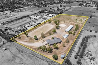 9259 Sierra Hwy, Santa Clarita, CA 91390