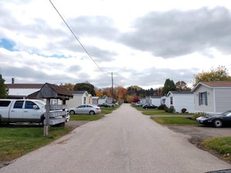 2730 Ganzer Ln, Erie, PA 16506