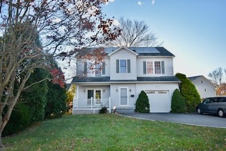 191 Hunyadi Ave, Fairfield, CT 06824