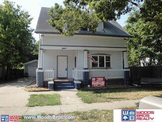 4827 Greenwood St, Lincoln, NE 68504