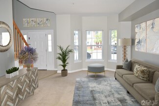 55 Forest Dr, Piscataway, NJ 08854