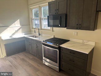 418 Cinnaminson Ave, Palmyra, NJ 08065