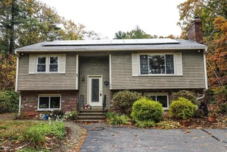 23 Yellow Wood Dr, Pelham, NH 03076