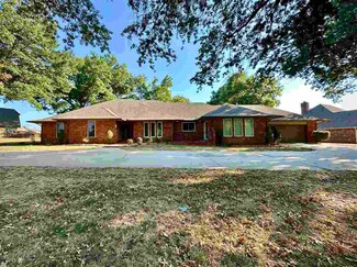 70 Stoneridge Rd, Ponca City, OK 74604