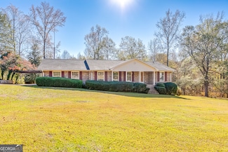 1174 Hospital Rd, Commerce, GA 30529