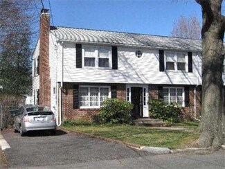 2 Sylvan St, Melrose, MA 02176