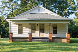 2727 Little Weoka Creek Rd, Equality, AL 36026