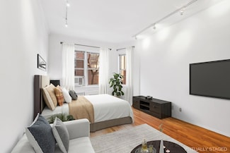 538 E 84th St Unit 2C, New York, NY 10028