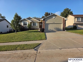 3504 Sheridan Cir, Bellevue, NE 68123