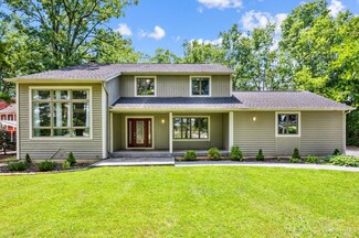 8483 Fields Ertel Rd, Cincinnati, OH 45249