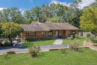 2 Buttermilk Falls Rd, Nyack, NY 10960