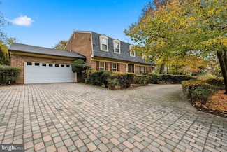 1127 Buchanan St, McLean, VA 22101