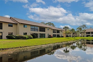 370 Three Lakes Ln Unit F, Venice, FL 34285