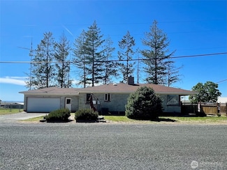 676 Willard St, Hartline, WA 99135