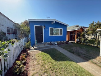 1735 Chestnut Ave, Long Beach, CA 90813