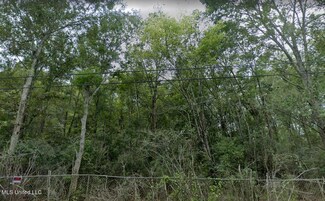 4901 Orange Grove Rd, Moss Point, MS 39562