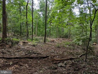 4000 Upper Ridge Rd, Pennsburg, PA 18073