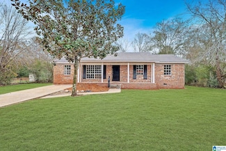 111 Shields Dr, Talladega, AL 35160