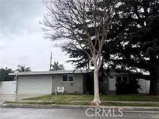 520 N Wayfield St, Orange, CA 92867