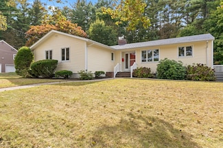 21 Michael Rd, Beverly, MA 01915