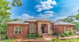 10 Blue Jay Way, Conway, AR 72032