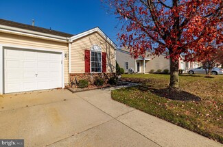 15 Yarrow Place, Mount Laurel, NJ 08054