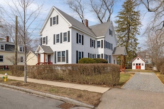 183 Cass St, Portsmouth, NH 03801