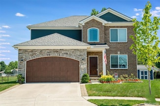 343 Hidden River E, Holly, MI 48442