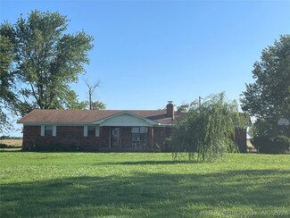 16835 W 113th St S, Council Hill, OK 74428