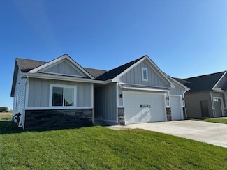165 NW Ashley Ct, Waukee, IA 50263