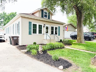 6022 240th Ave, Salem, WI 53168
