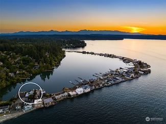 15633 Point Monroe Dr NE, Bainbridge Island, WA 98110