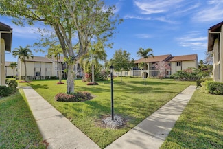 3561 Tall Pine Way Unit B-1, Greenacres, FL 33463