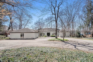 3102 Manhattan Ln SE, Grand Rapids, MI 49506