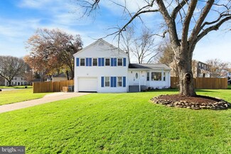 5503 Dunsmore Rd, Alexandria, VA 22315