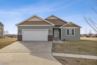 737 30th Terrace E, West Fargo, ND 58078
