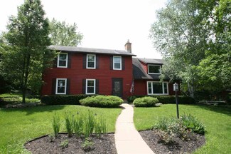 5725 Lake Mendota Dr, Madison, WI 53705