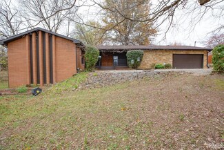 710 Treelane Dr, Newburgh, IN 47630