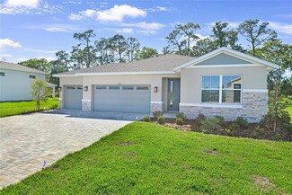 9109 Players Dr, Weeki Wachee, FL 34613