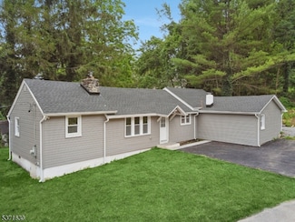 223 Waconia Rd, Highland Lakes, NJ 07422