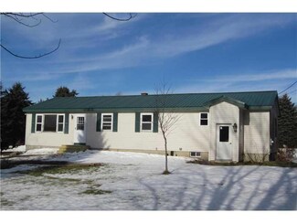 14 Dinsmore Cross Rd, Bowdoinham, ME 04008