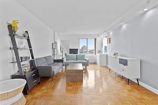 300 W 135th St Unit 9F, New York, NY 10030