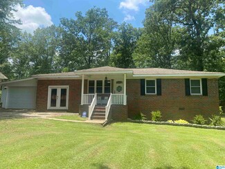 86 Pineview St, Sumiton, AL 35148